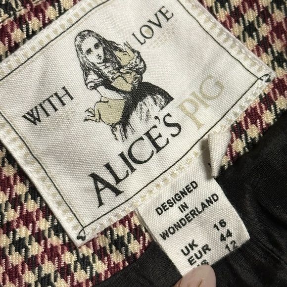 Alice’s Pig Corset High Waisted Gingham Skirt 12 - Picture 5 of 5